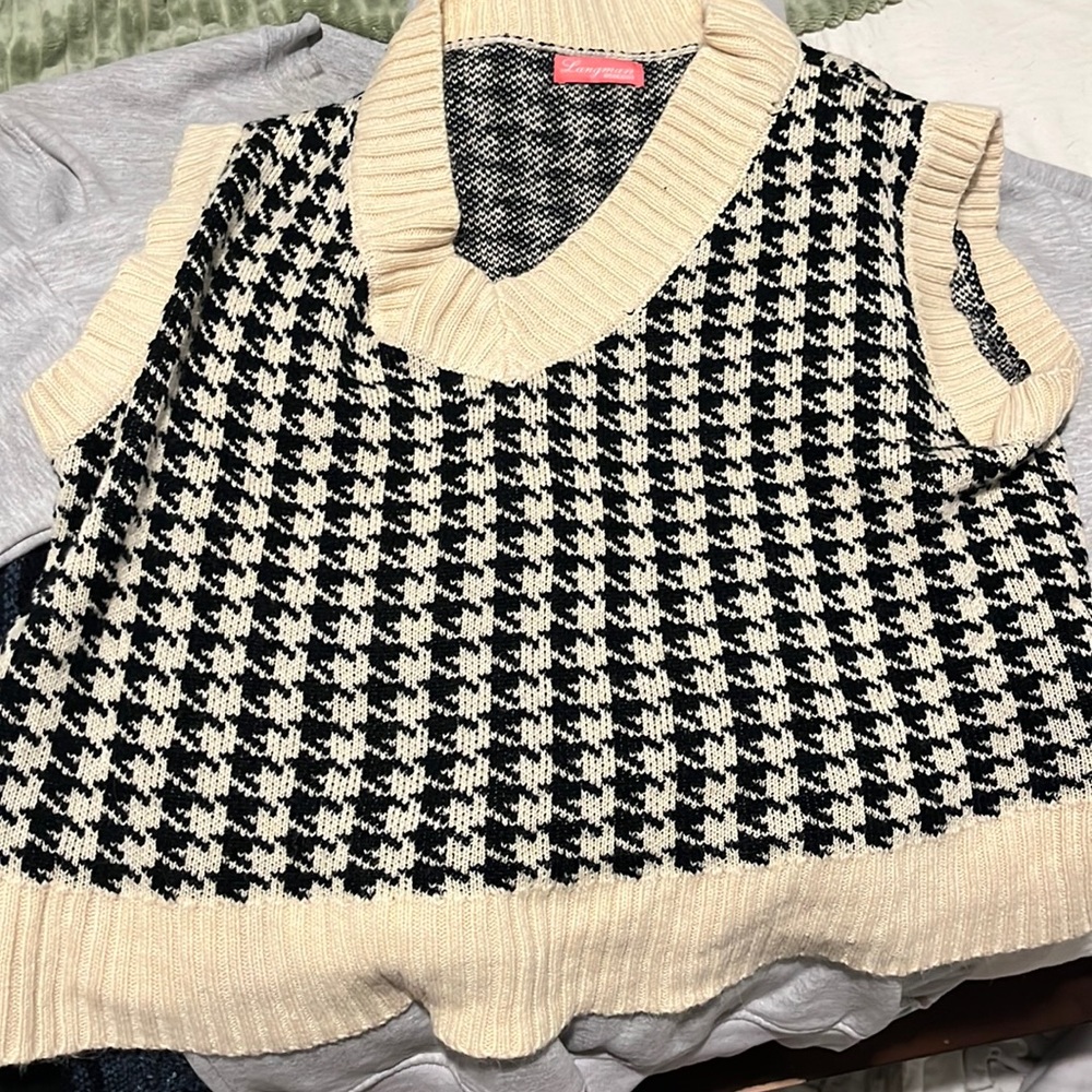 Trendy Oversized Checkerprint V-Neck Sweater